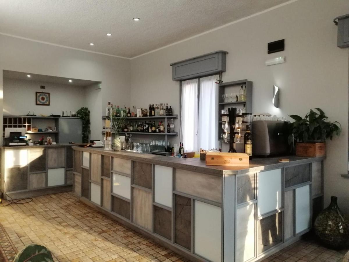 Villa Nasti Hotel Ristorante Canzo 外观 照片