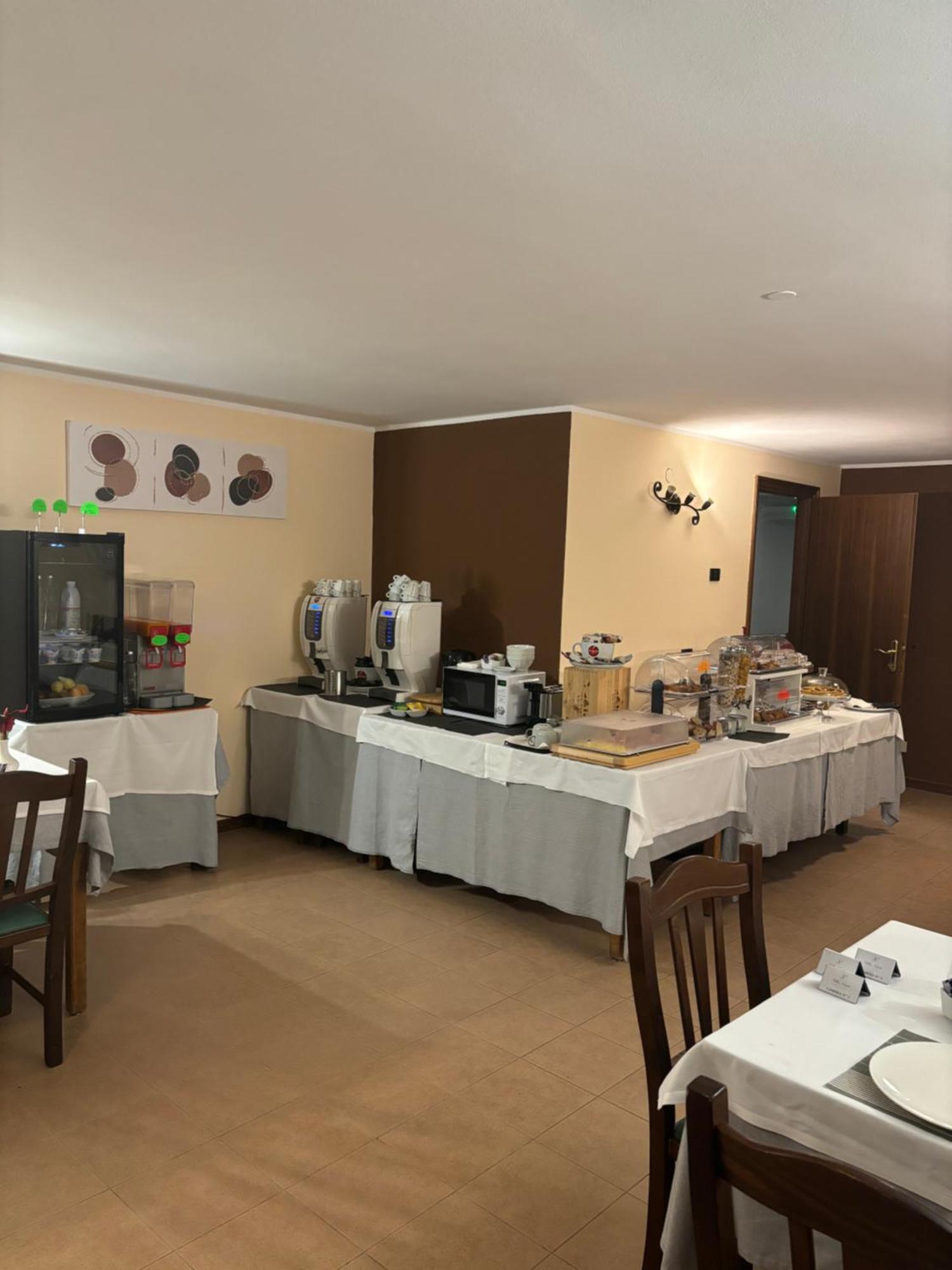 Villa Nasti Hotel Ristorante Canzo 外观 照片