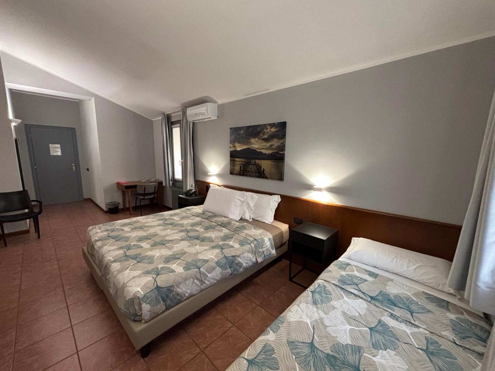 Villa Nasti Hotel Ristorante Canzo 外观 照片