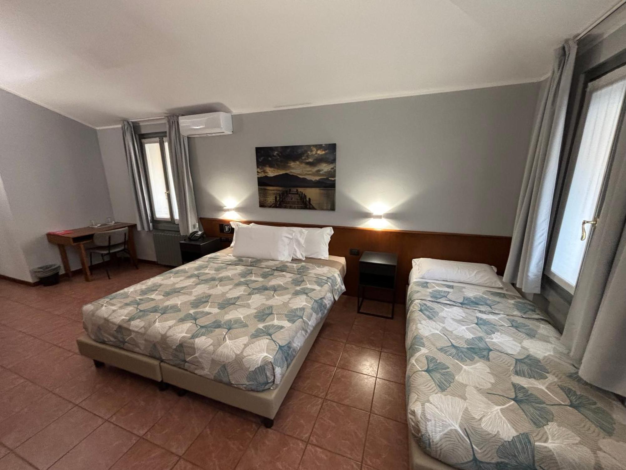 Villa Nasti Hotel Ristorante Canzo 外观 照片