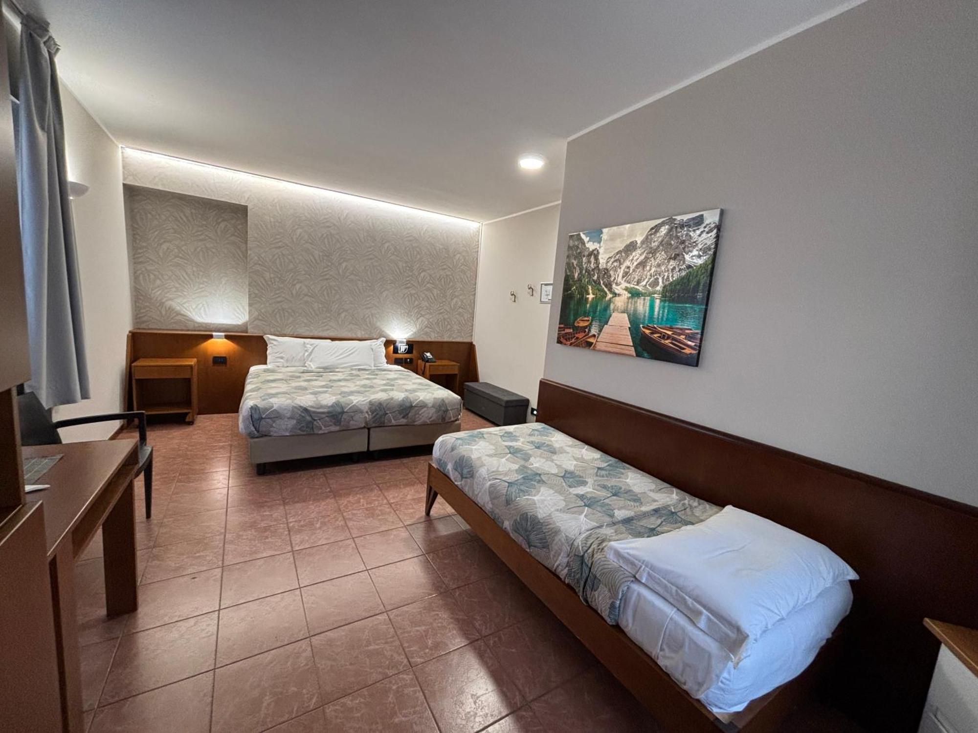 Villa Nasti Hotel Ristorante Canzo 外观 照片